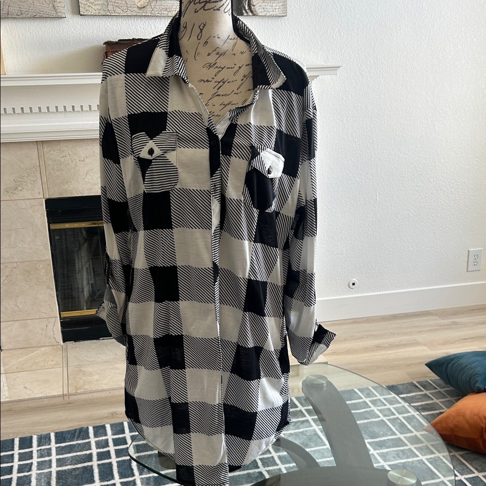 White Mark Monochrome Striped Shirt